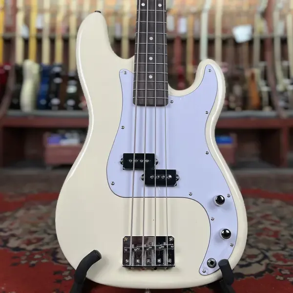 Бас-гитара DeMarco DMPB Precision Bass White