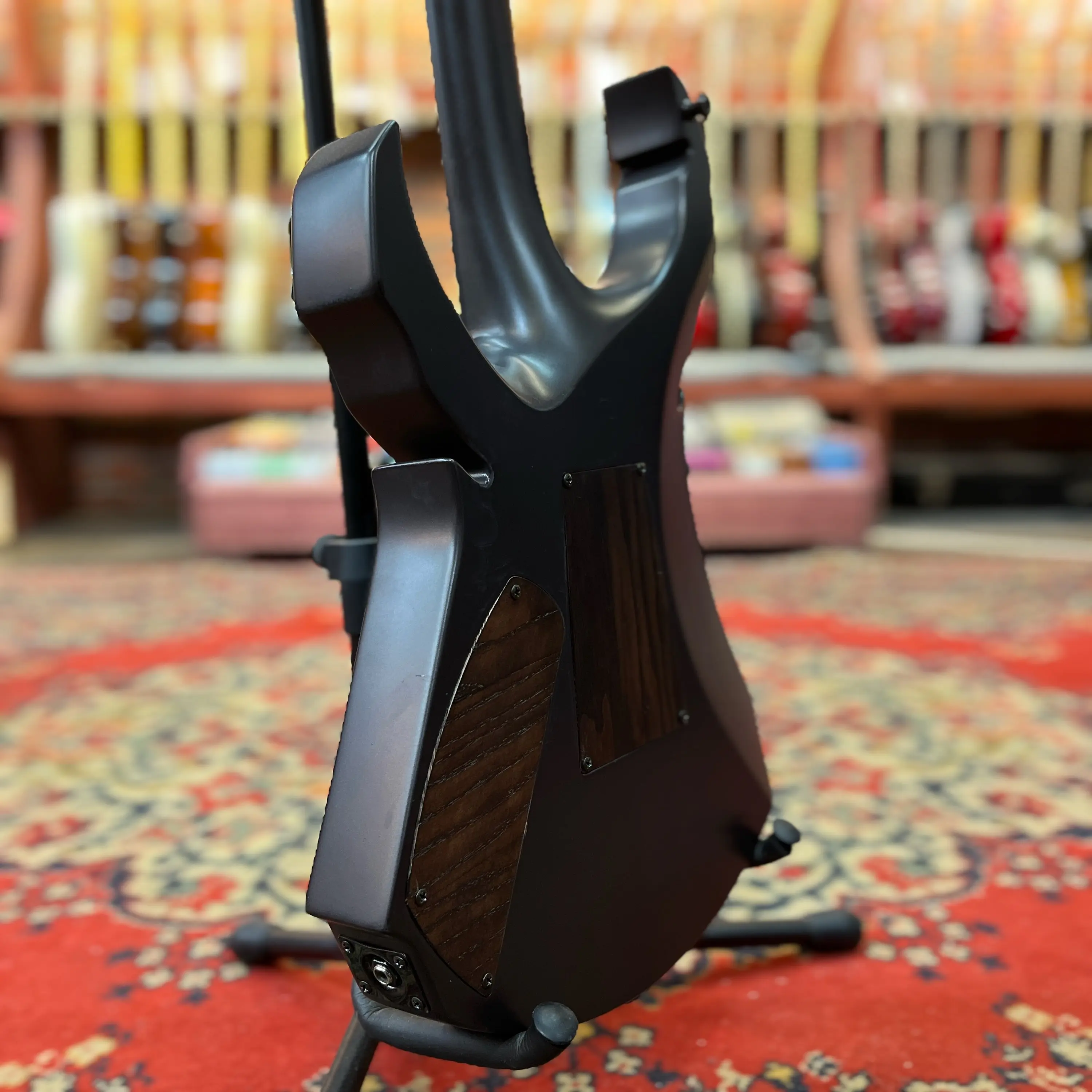 Изображение №6