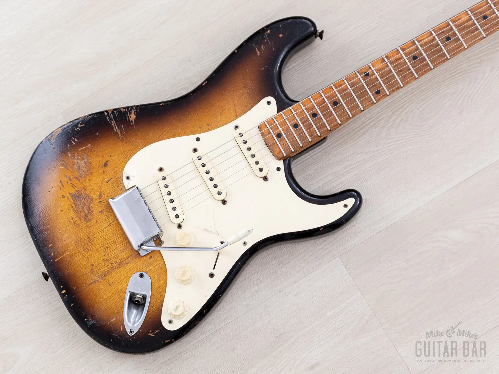 1957 Fender Stratocaster Vintage Guitar Sunburst w/ V Neck, Tweed Case