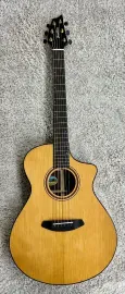 Электроакустическая гитара Breedlove Performer Pro Concert CE Natural с кейсом