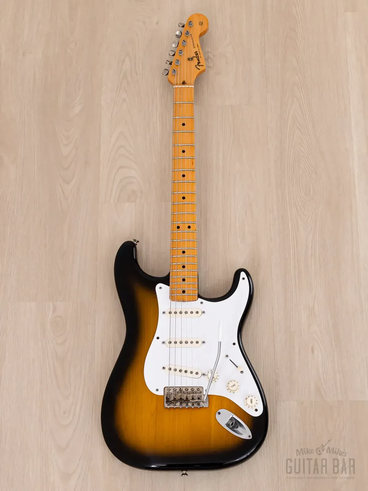 Электрогитара Fender Fullerton American Vintage 1957 Stratocaster SSS w/case USA 1982