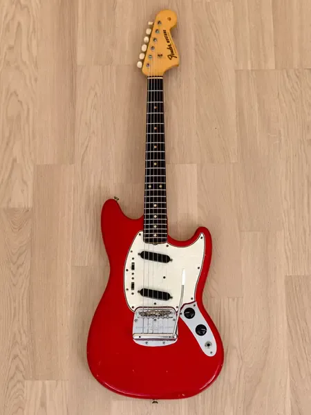 Электрогитара Fender Mustang Pre-CBS Dakota Red USA 1964