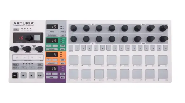 Контроллер Arturia BeatStep Pro