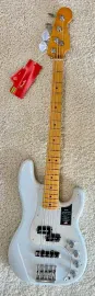 Fender American Ultra II Precision Bass®, Maple Fingerboard, Avalanche + HS Cas