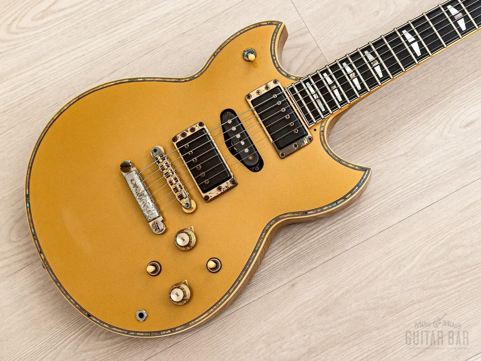 Б/У Электрогитара Yamaha SG3000 Custom Prototype One-Off HSH золотистый (1982) с кейсом