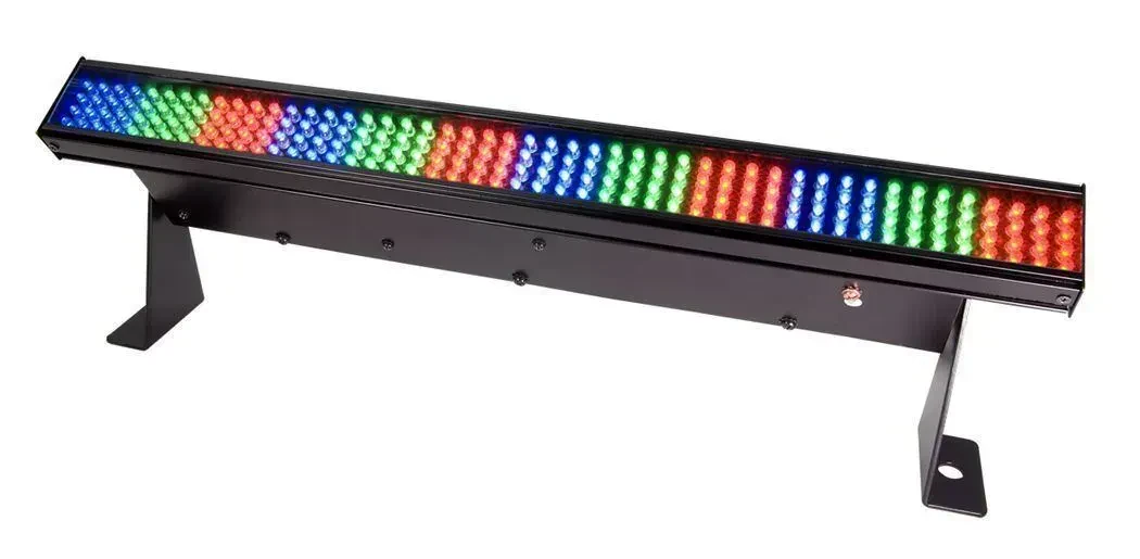 Светодиодный прибор Chauvet COLORSTRIP MINI LED с аксессуарами