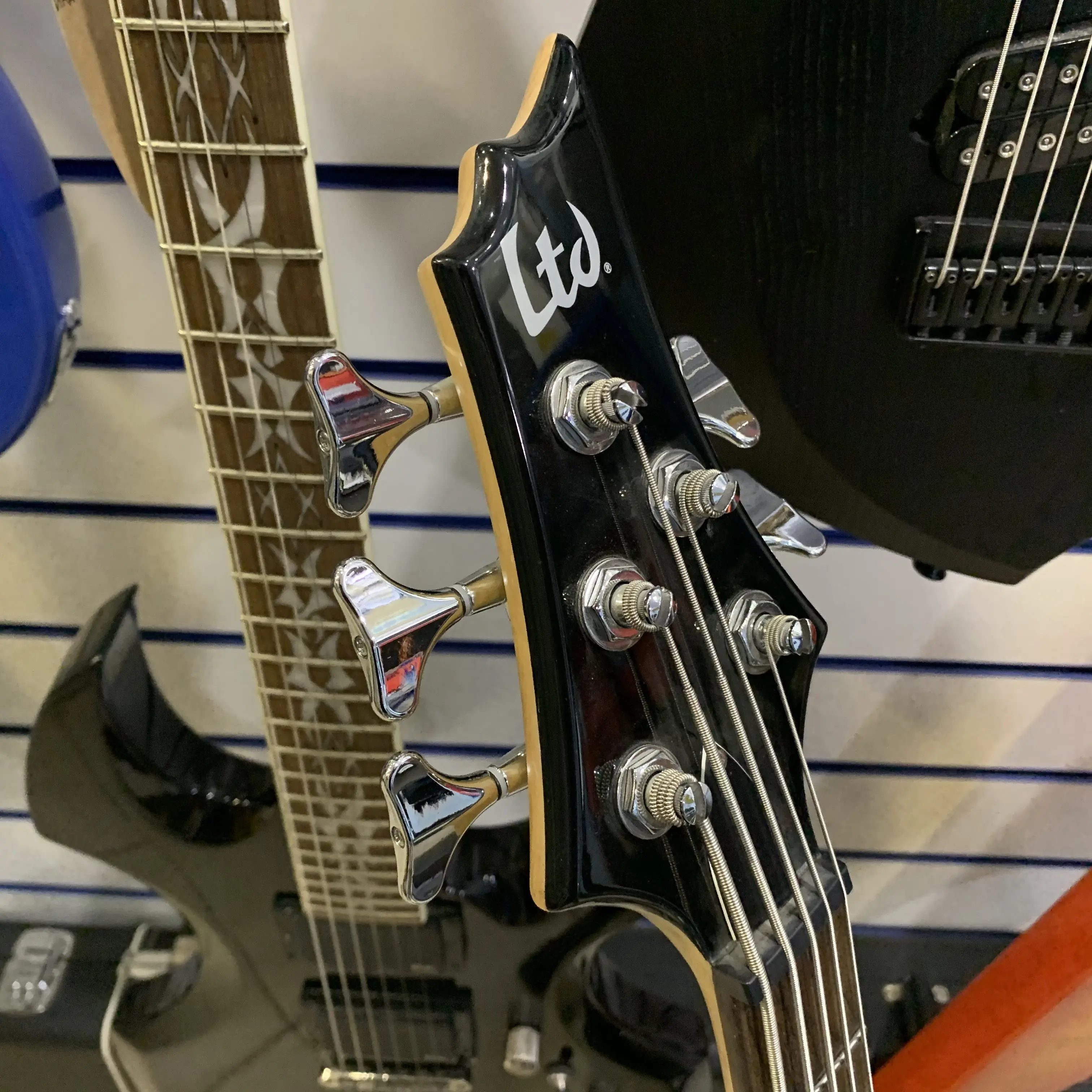 Изображение №8