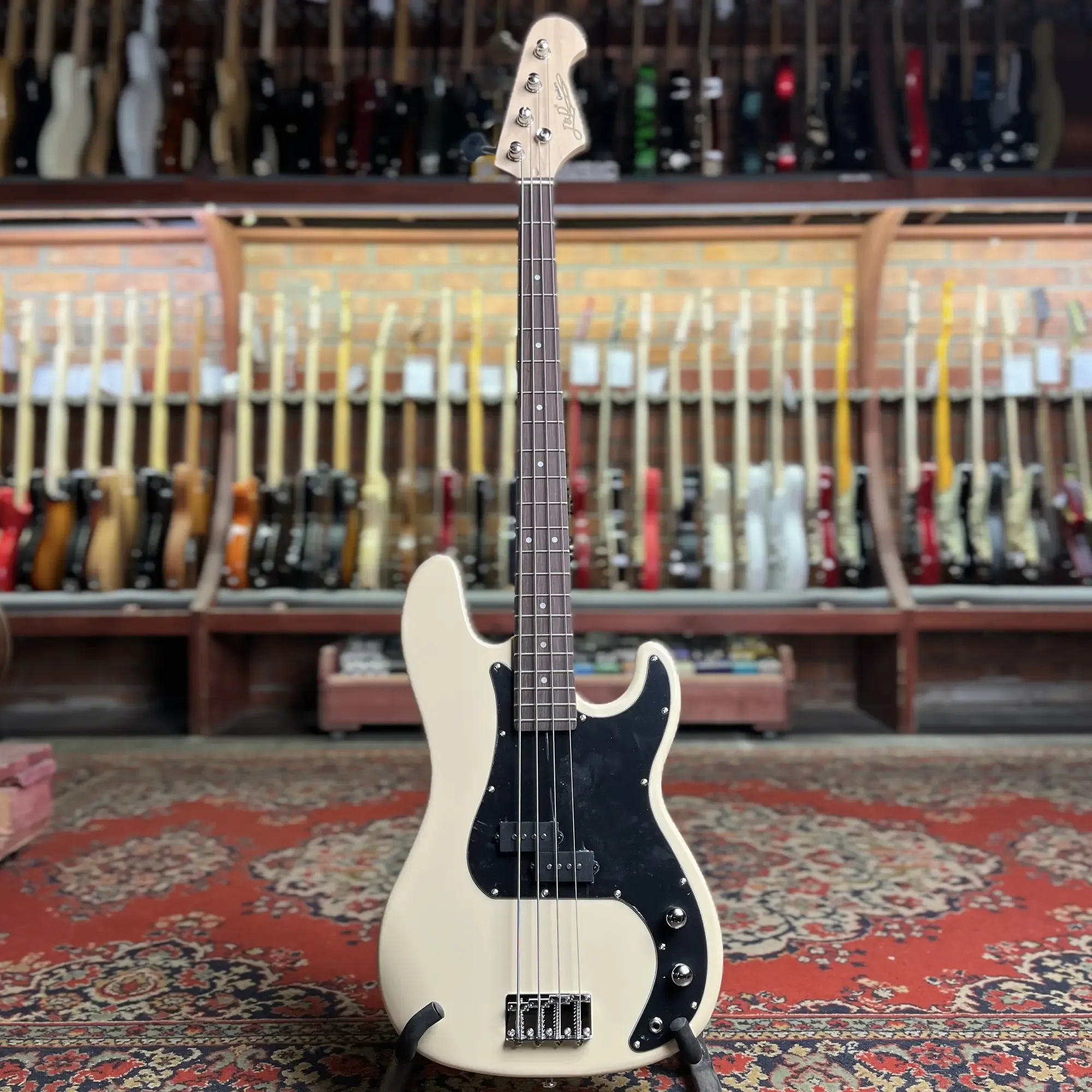 Изображение №4