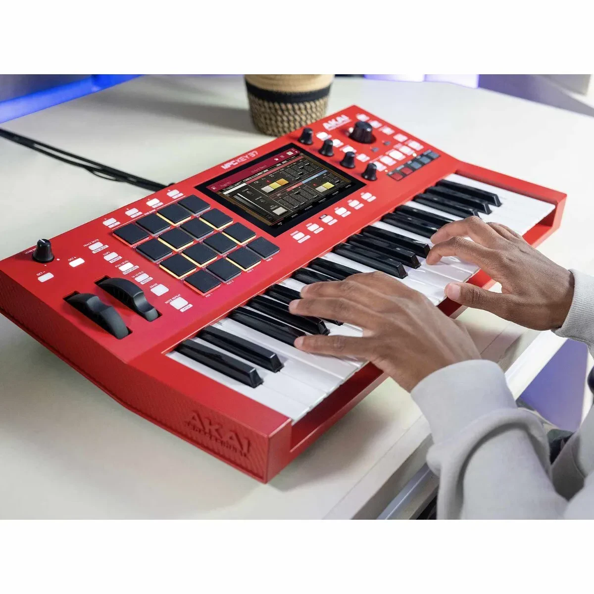 Изображение №11