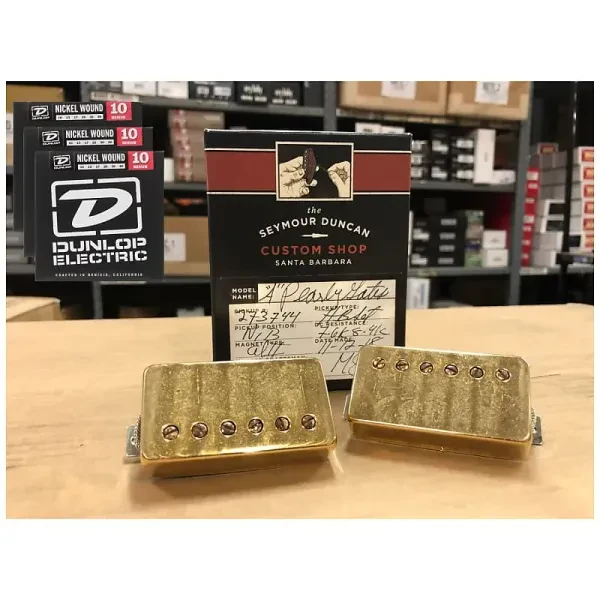 Seymour Duncan Custom Shop Antiquity Pearly Gates Aged Gold Set Bundle w/Strings