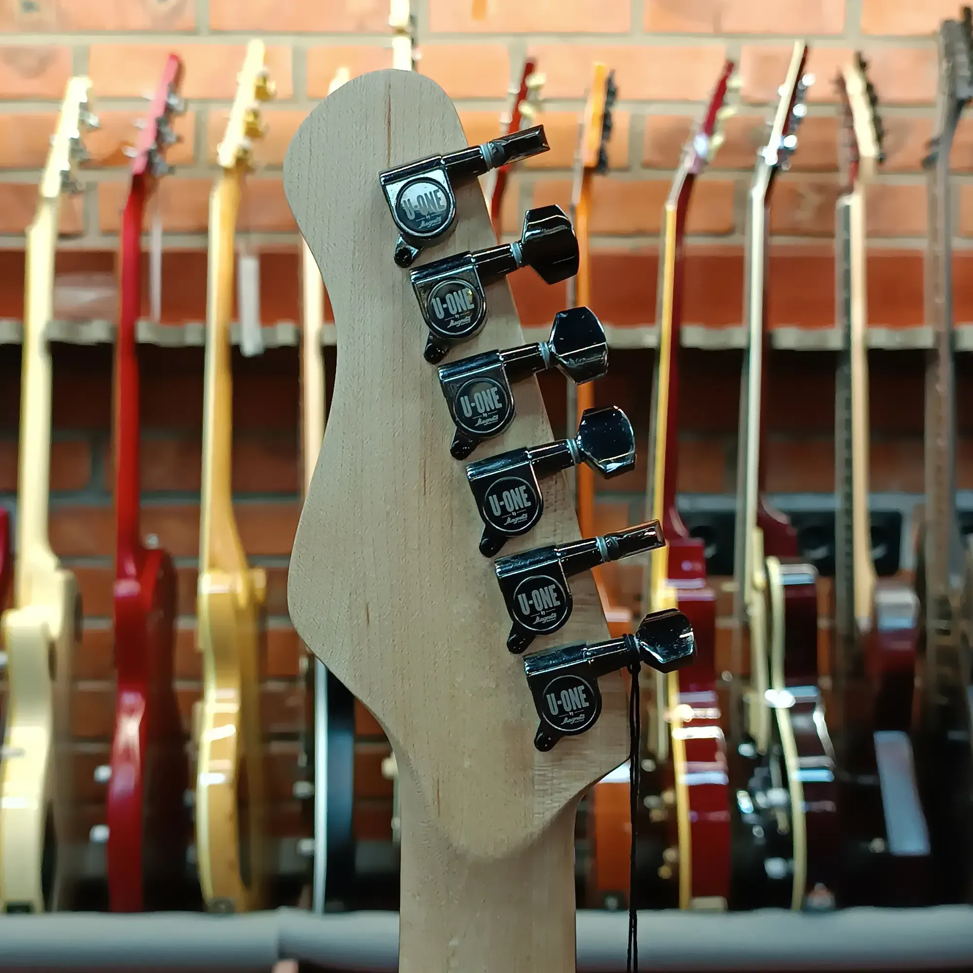 Изображение №6