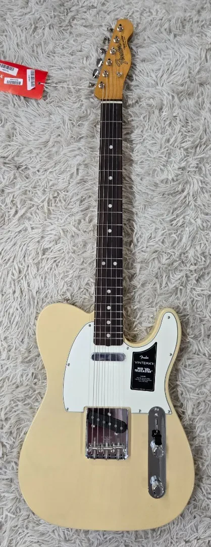 Электрогитара Fender Vintera III Mid '60s Telecaster, палисандровая накладка, цвет винтажный блонд