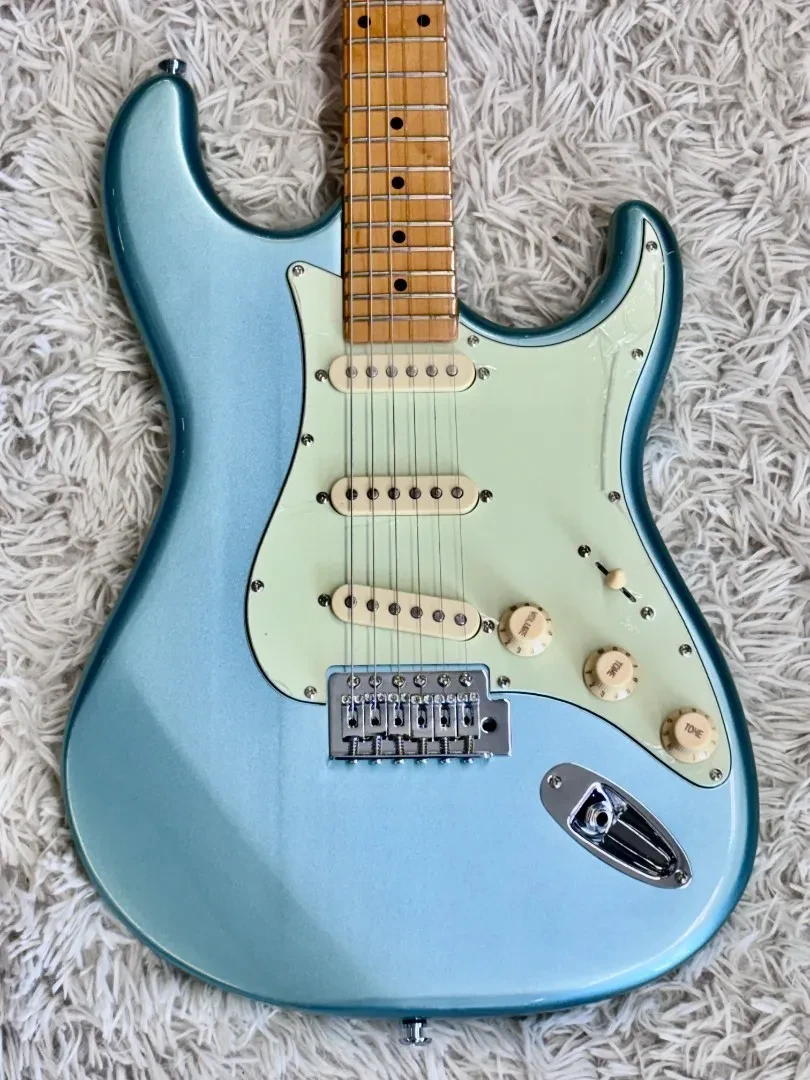 Б/У Электрогитара Tagima TG 530-SG-LF/MG, цвет Lake Placid Blue, глянцевая отделка