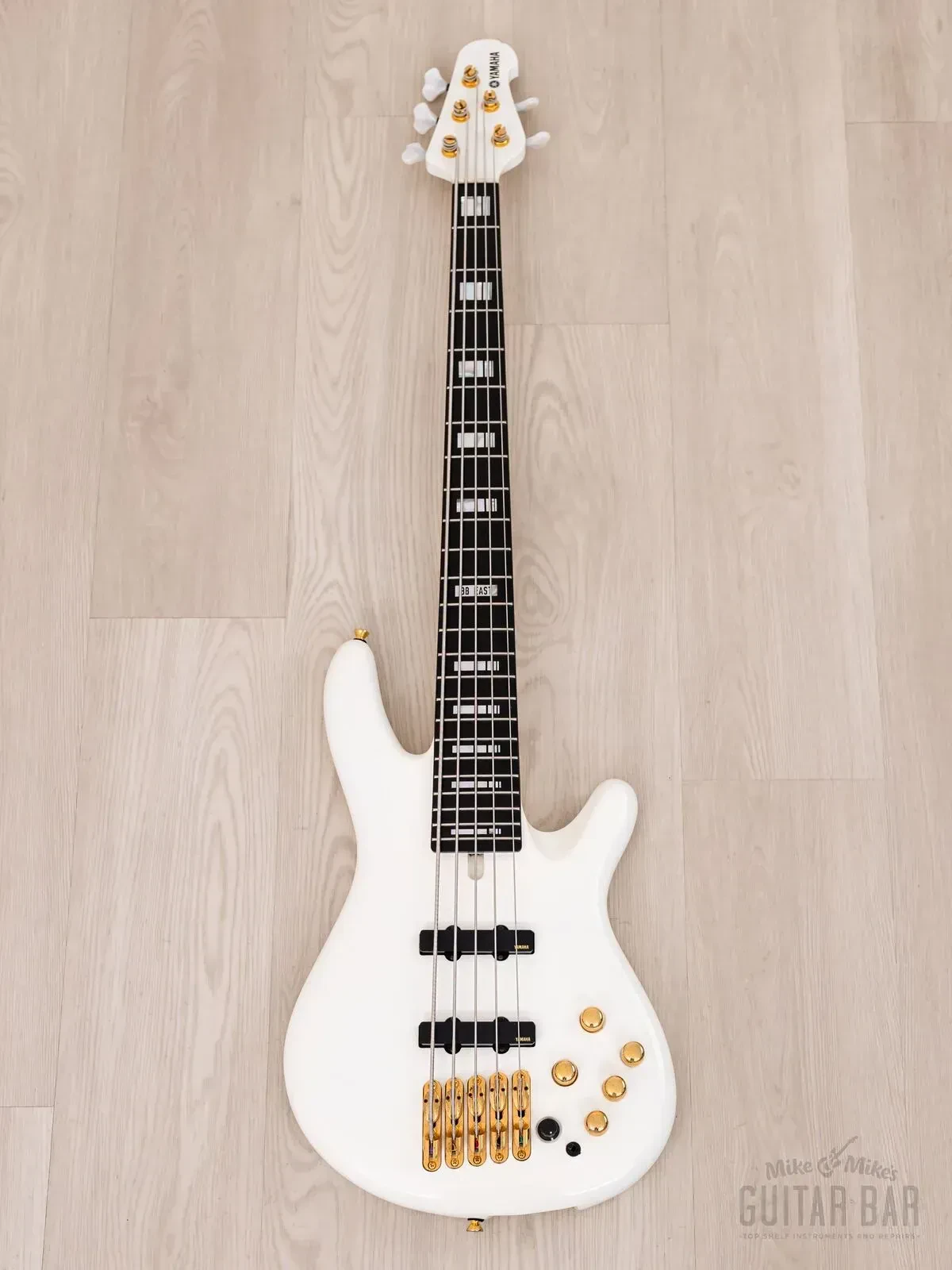 Бас-гитара Yamaha BBNE2 Nathan East Signature JJ White w/case Japan 2012