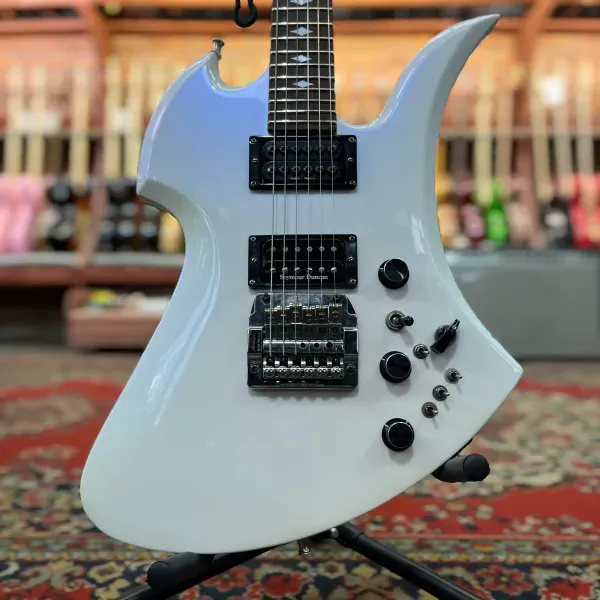 Электрогитара B.C. Rich Mockingbird Supreme H-H Pearl White USA 1984