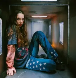 Holly Humberstone - The Walls Are Way Too Thin [Clear Vinyl] NEW Sealed Vinyl LP