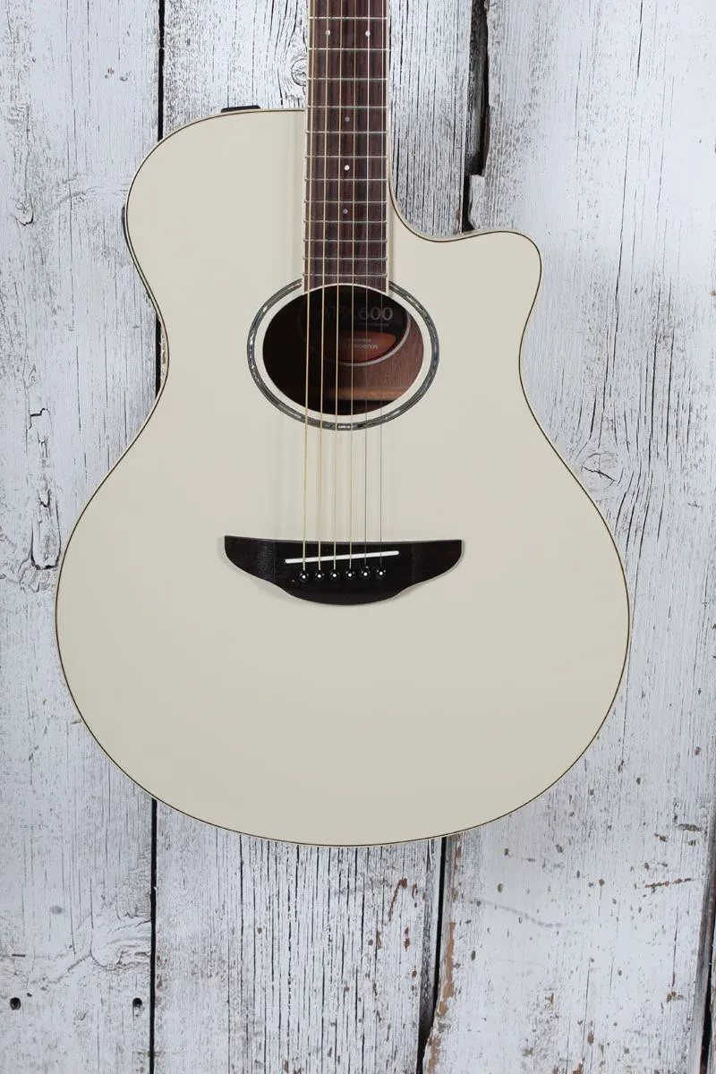 Б/У Электроакустическая гитара Yamaha APX600 VW Thinline Cutaway, Vintage White