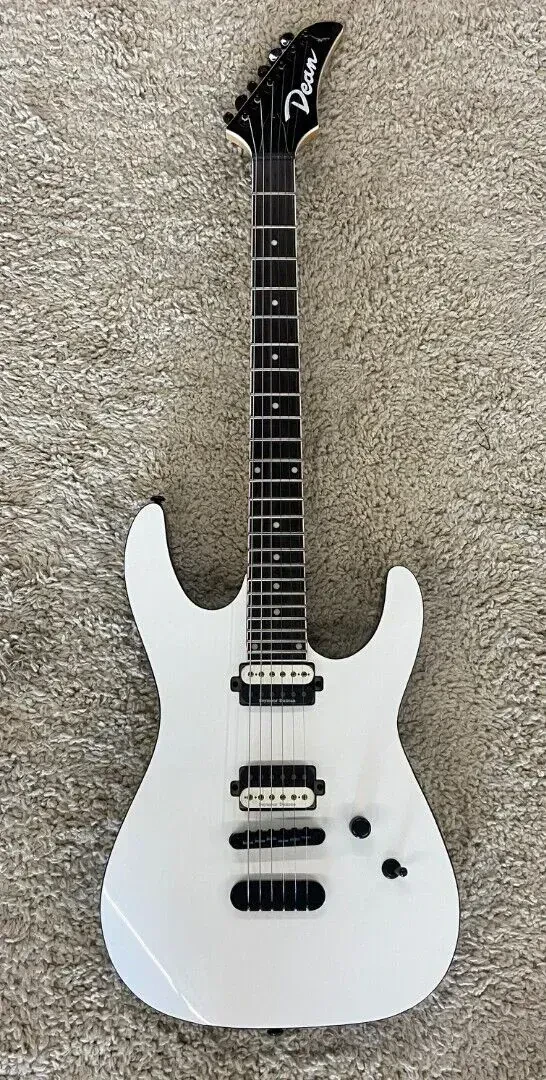 Электрогитара Dean Guitars MD24 HT Classic White