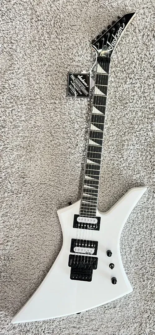 Jackson JS32 KE Kelly Snow White Electric Guitar, Amaranth Fingerboard - Demo