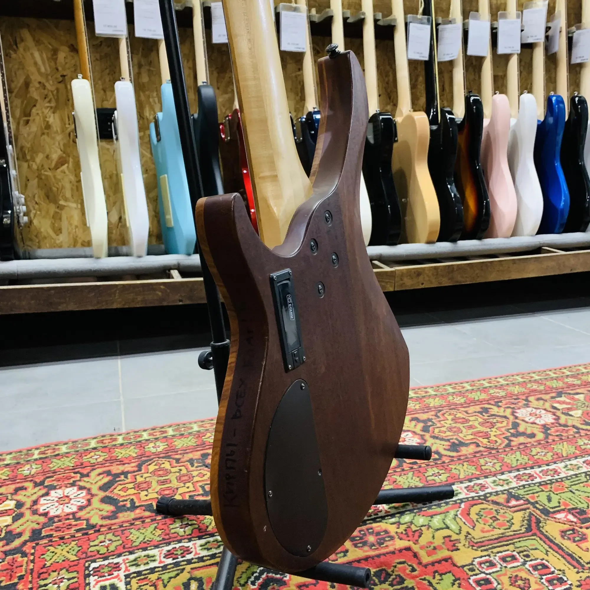 Изображение №11