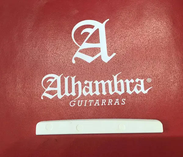 Порожек для классической гитары Alhambra 9.647