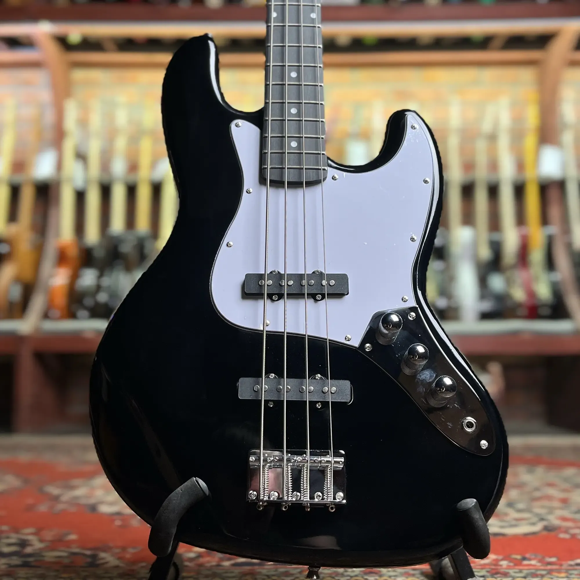 Бас-гитара DeMarco DMJB200 Jazz Bass Black