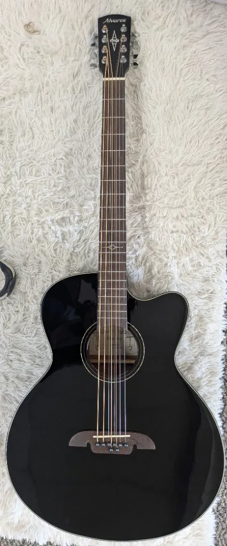 Б/У Электроакустическая гитара Alvarez ABT60CE-8BK баритон, 8-струнная, черная, с вырезом