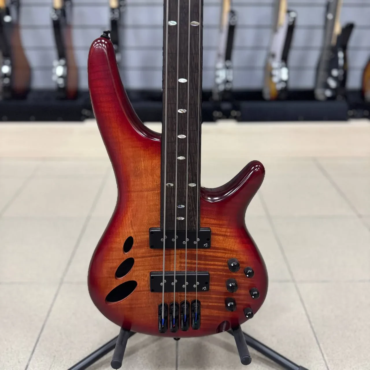 Изображение №4