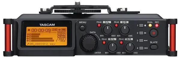 Рекордер Tascam DR-70D