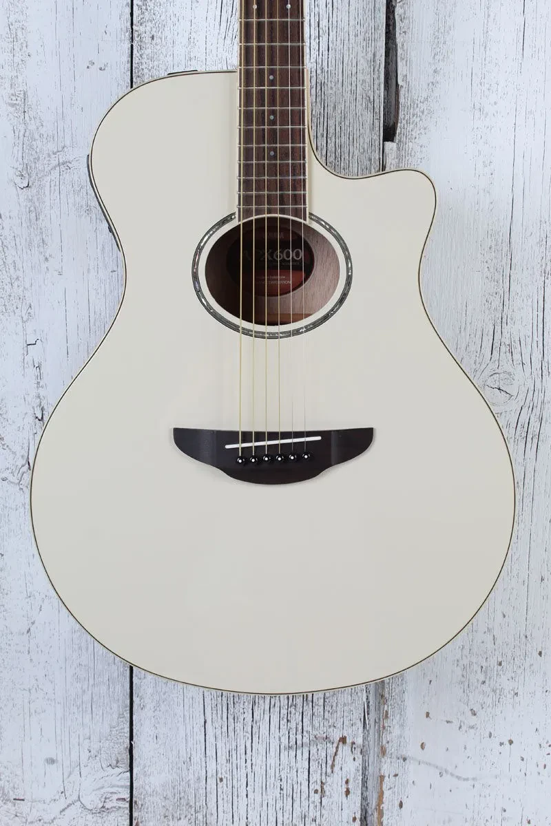 Yamaha Thinline Cutaway Acoustic Electric Guitar Vintage White Finish APX600 VW