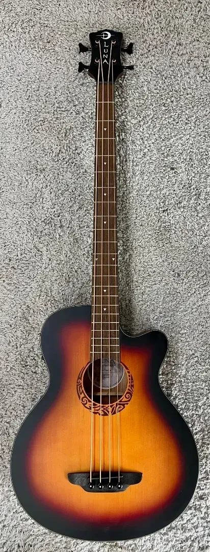 Бас-гитара акустическая Luna Guitars LAB34TRIBALTSB Tribal Tobacco Sunburst