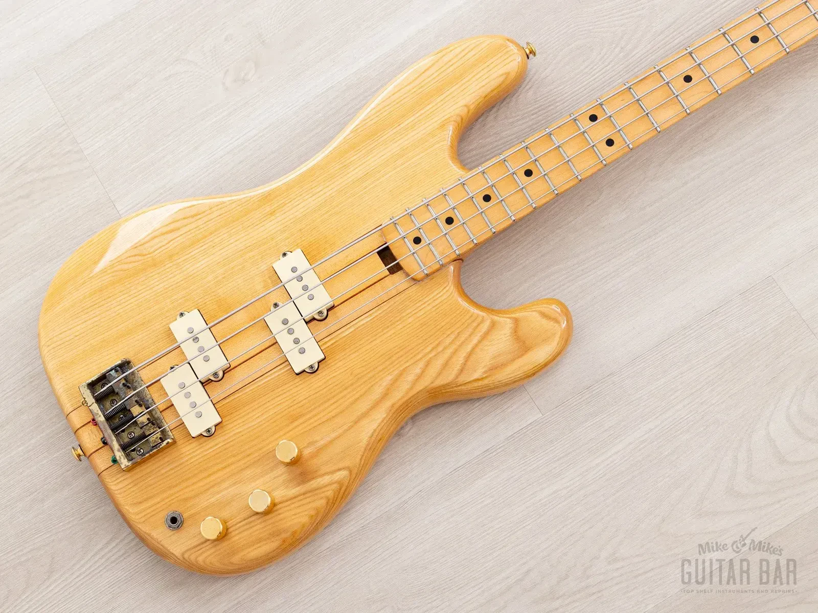 Б/У бас-гитара Fernandes FPM-80 Bomber Bass сквозной гриф, P-P, Natural, 1979