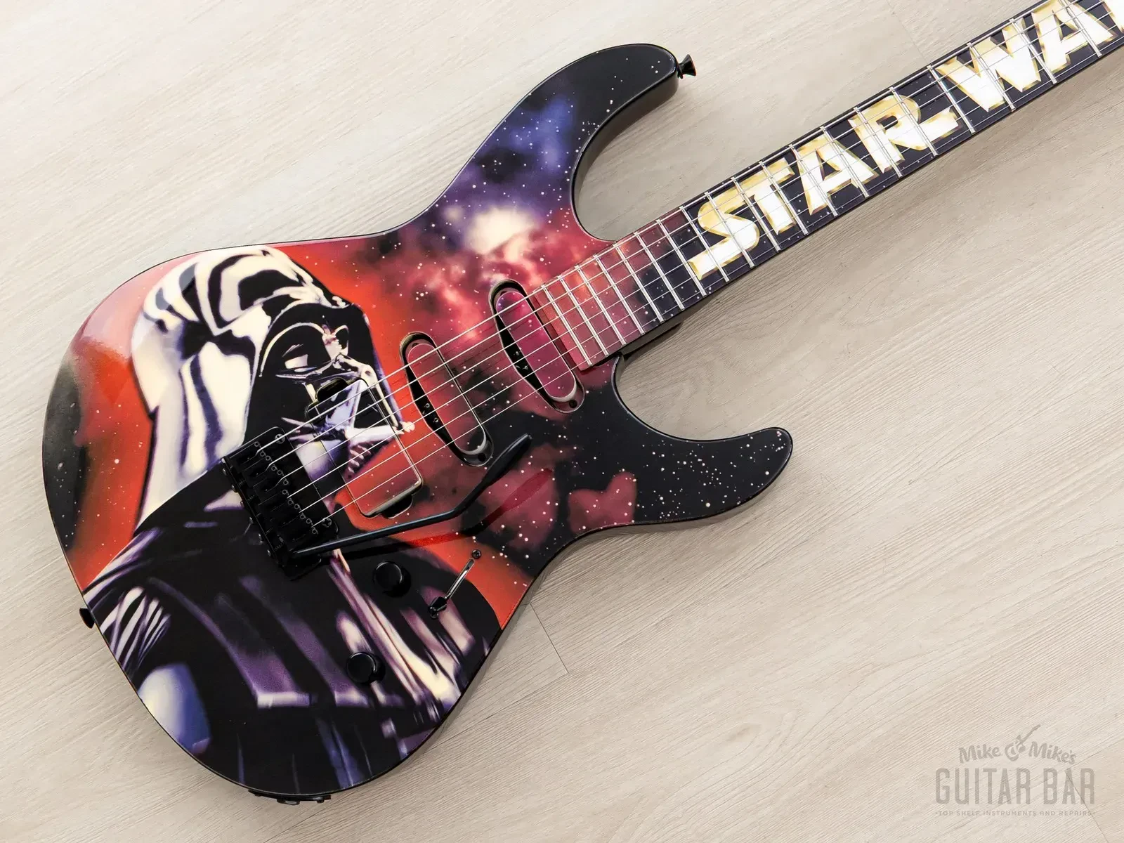 Б/У Электрогитара Fernandes Retrorocket SW-85DV Star Wars Limited Edition с кейсом