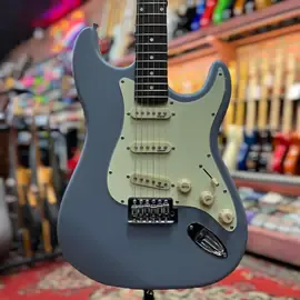 Электрогитара SQOE SEST200 Stratocaster SSS Matte Gray