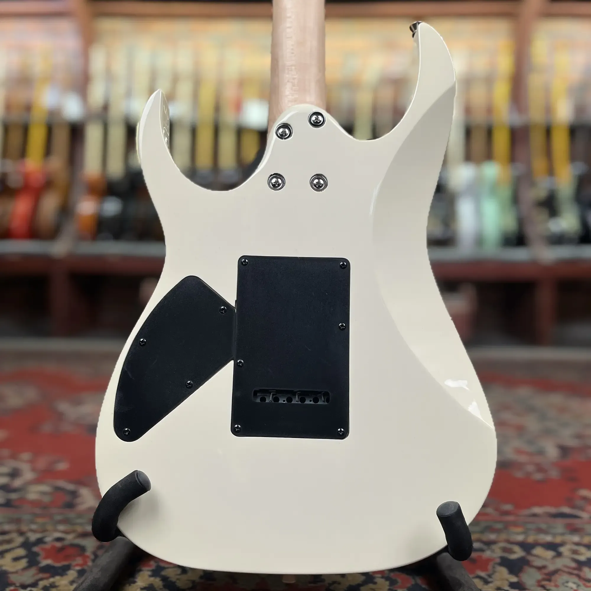 Изображение №5