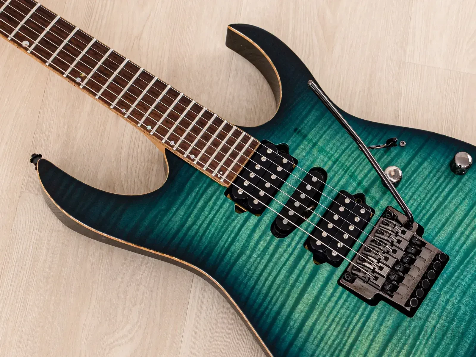 Изображение №6