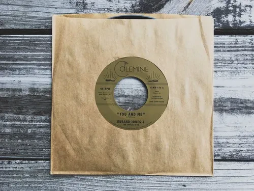Виниловая пластинка Durand Jones & The Indications – You & Me / Put A Smile On Your Face (Релиз 2018)