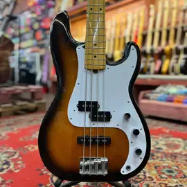 Бас-гитара Fender Precision Bass P-J Sunburst Japan 2004's