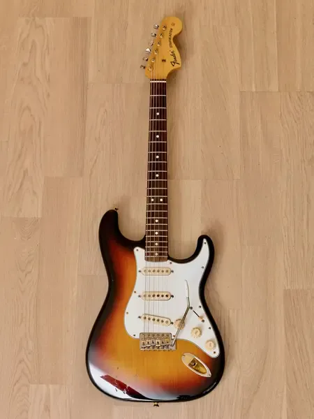 Электрогитара Fender '72 Stratocaster ST72-65 SSS Sunburst w/gigbag Japan 1995