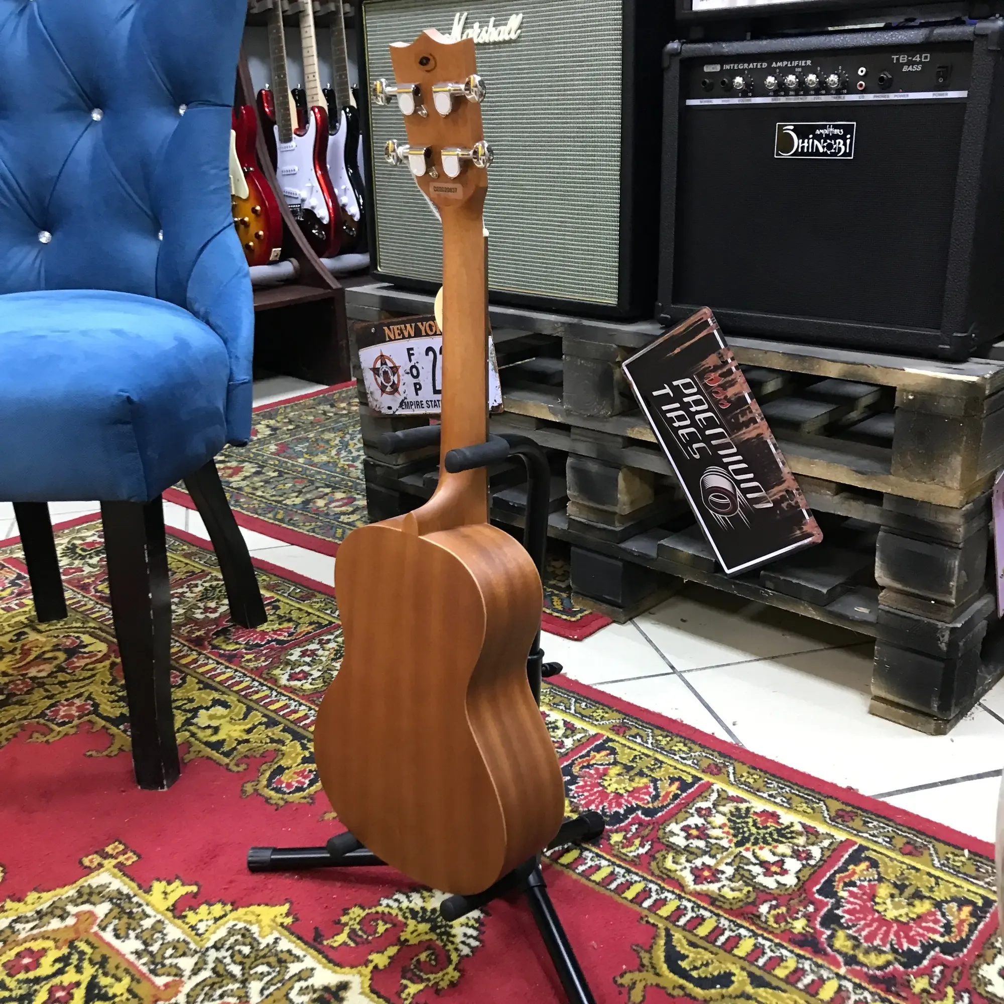 Изображение №11