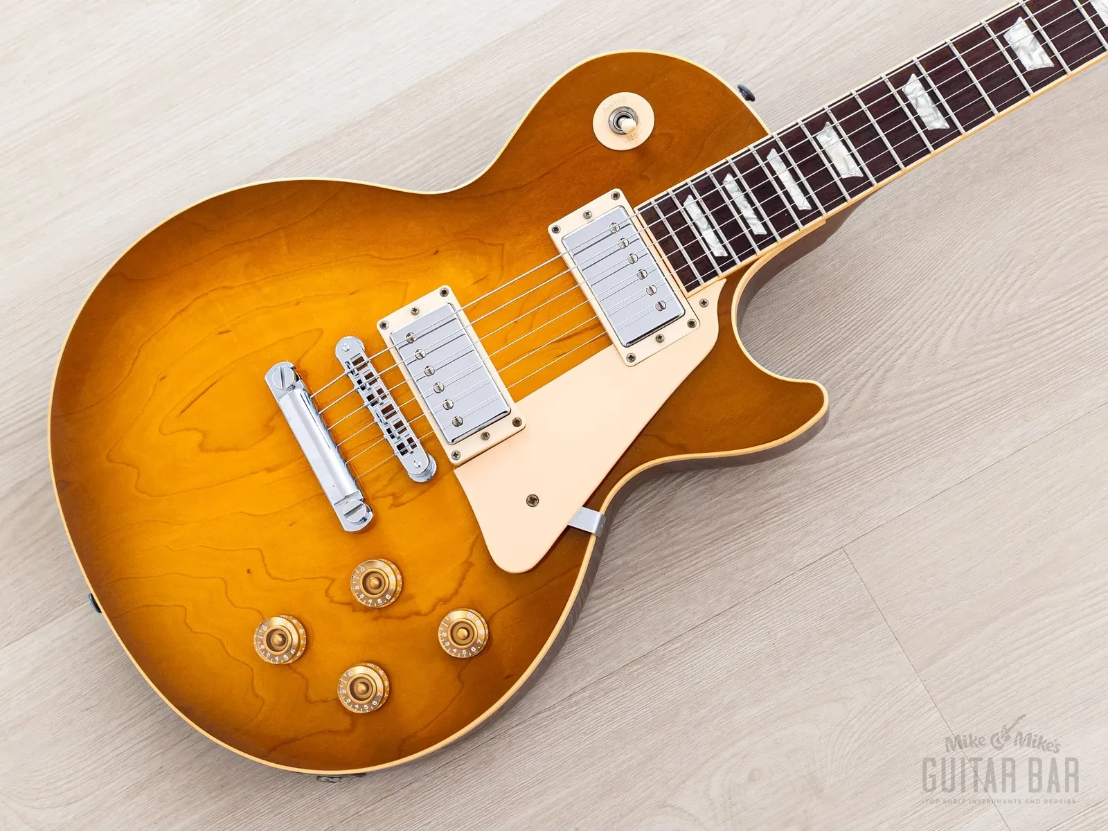 1999 Gibson Les Paul Standard, Near-Mint & 100% Original w/ Case, Hangtag