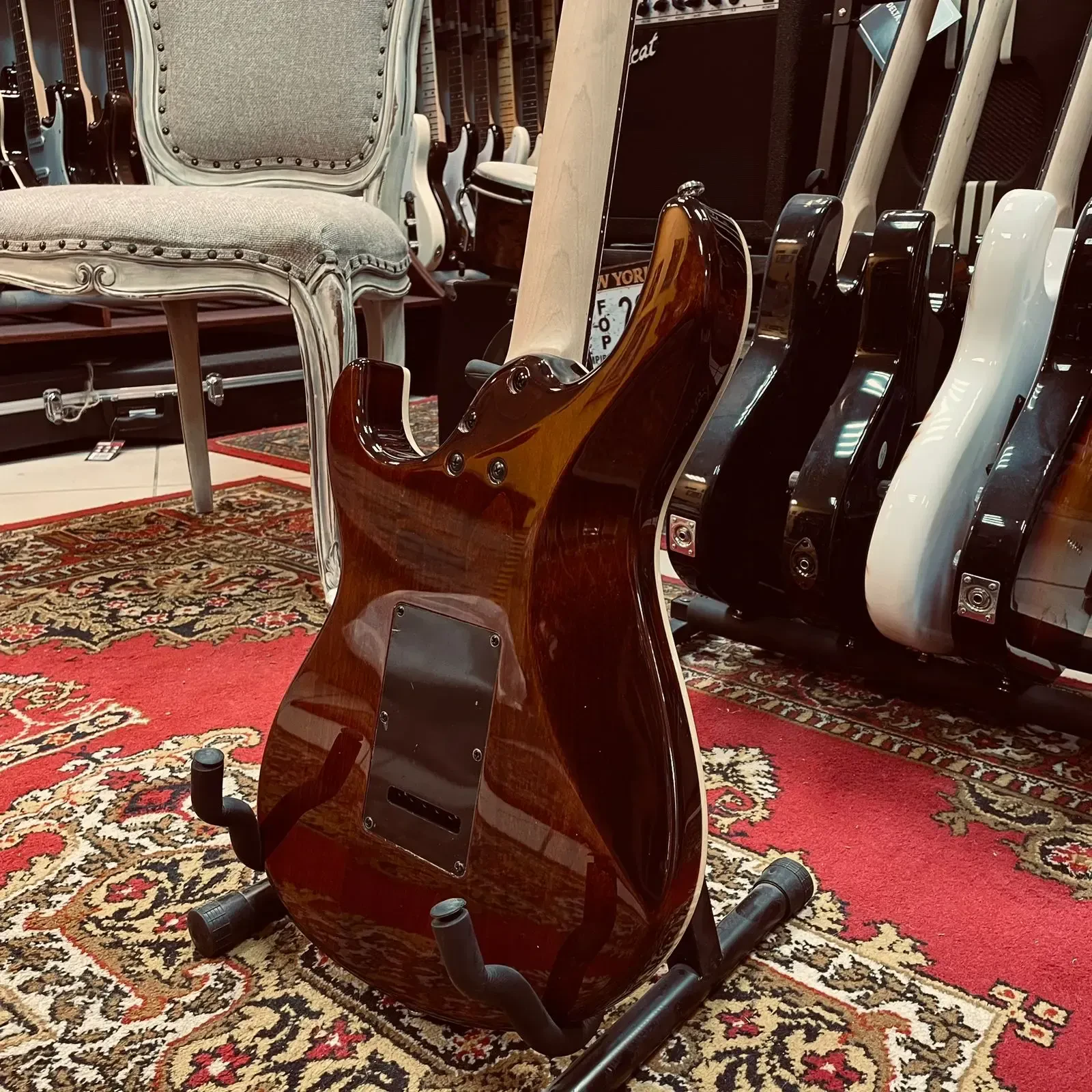 Изображение №11