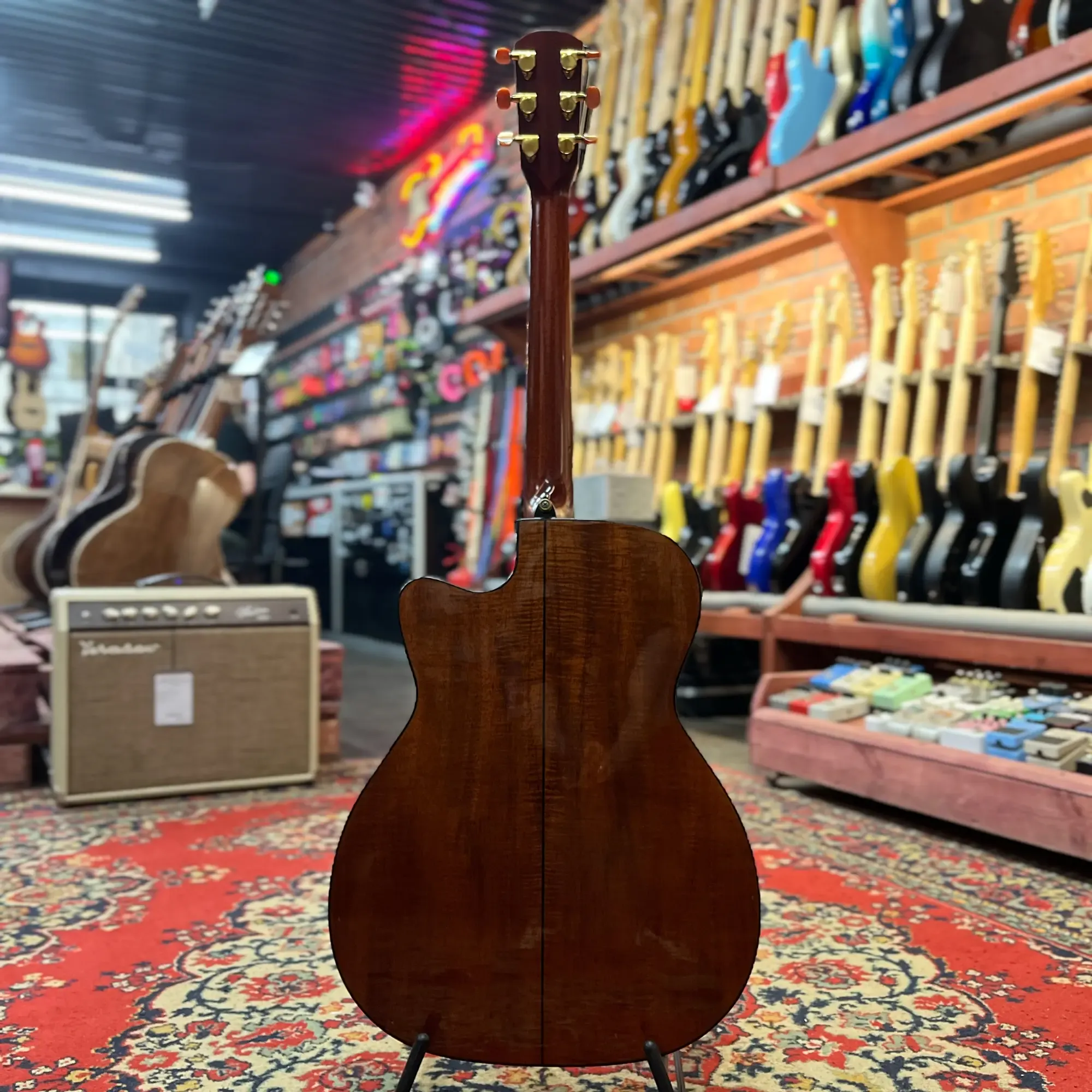 Изображение №4