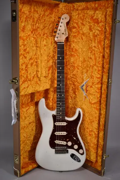 Электрогитара Fender Custom Shop '62 Stratocaster Journeyman Relic Olympic White w/case USA 2019