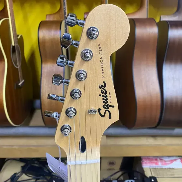 Squier by Fender Sonic Stratocaster HSS Maple FB Black купить в