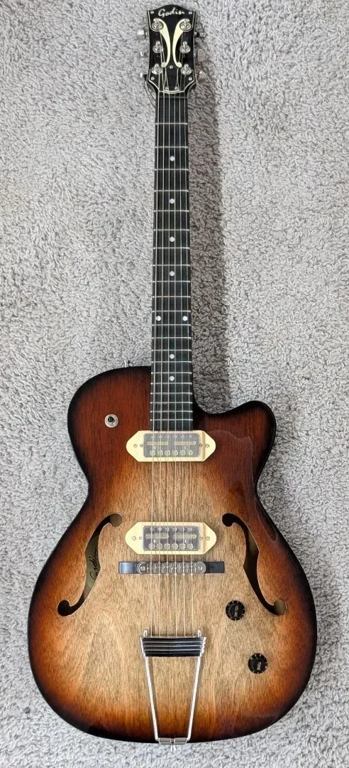 Godin 5th Avenue Hollow-Body Electric Guitar with Lollar Gold Foils and Gig Bag