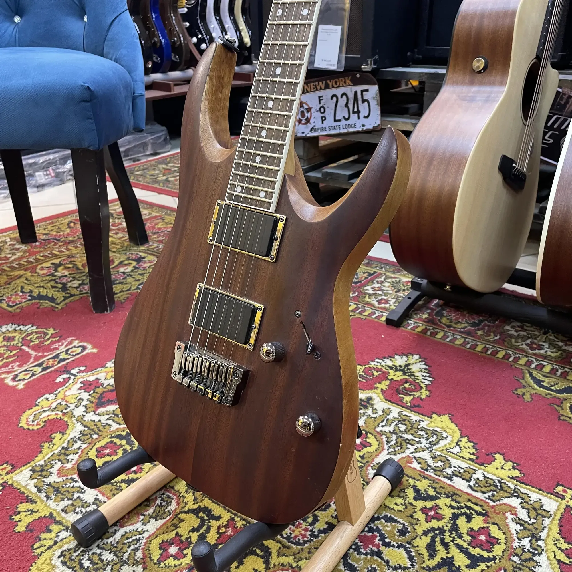 Изображение №4