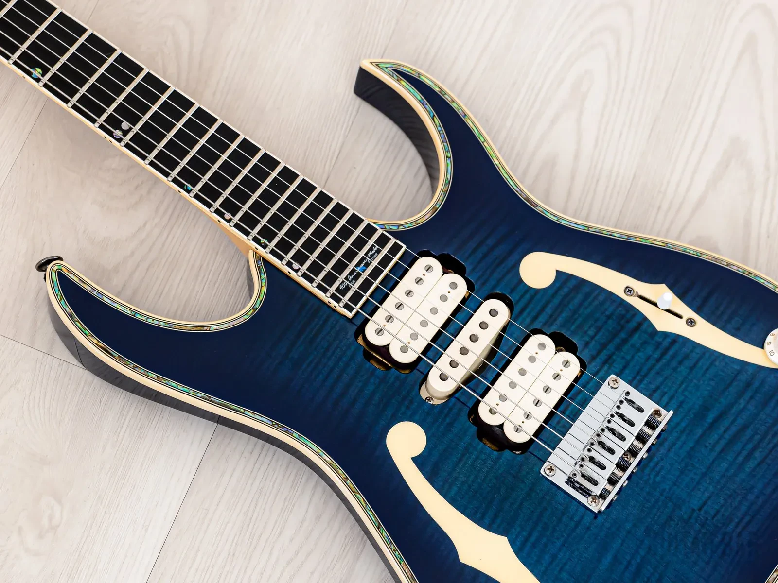 Изображение №7