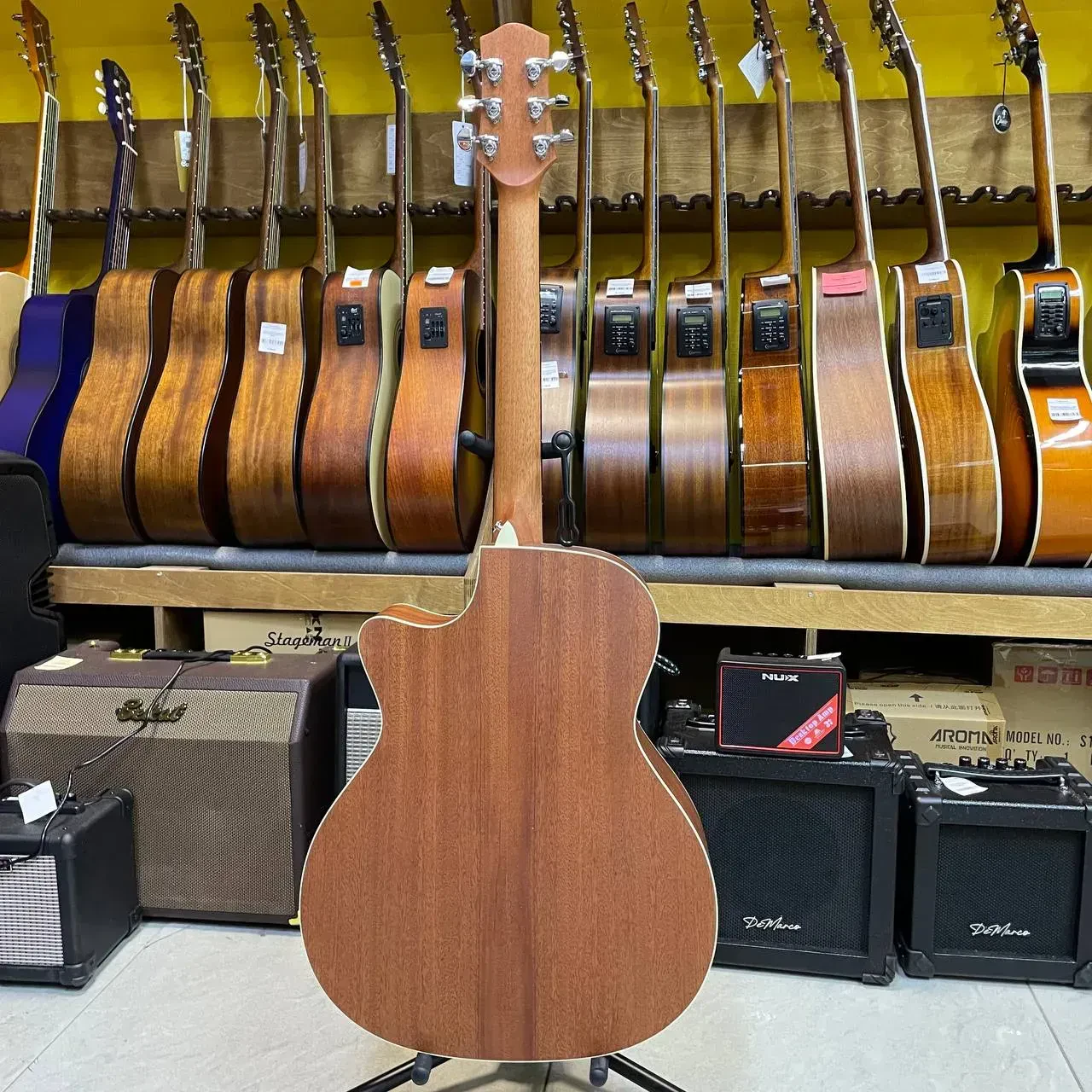 Изображение №6